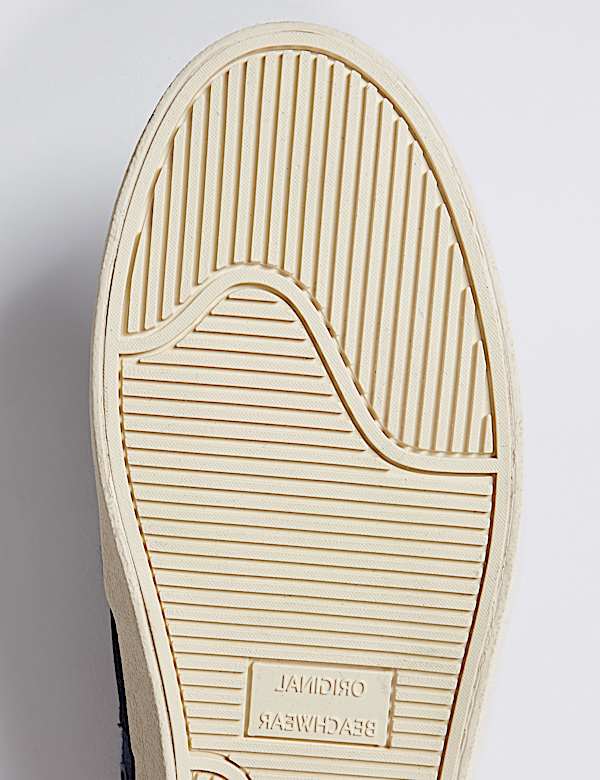 Canvas Slip-on Pump Shoes