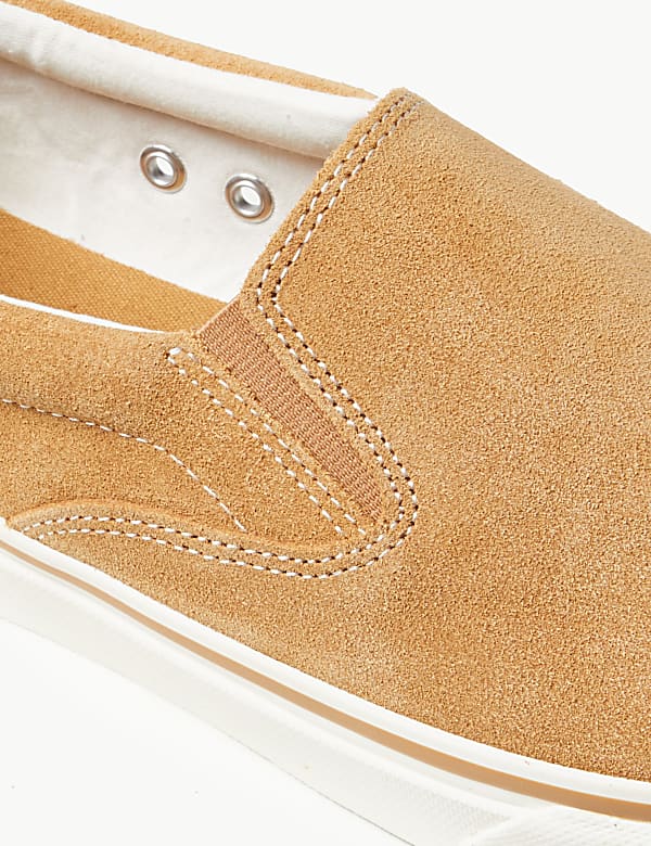 Suede Slip-on Pumps with Freshfeet™