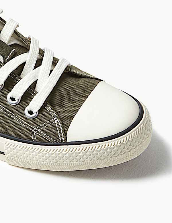 Canvas Lace-up Pumps