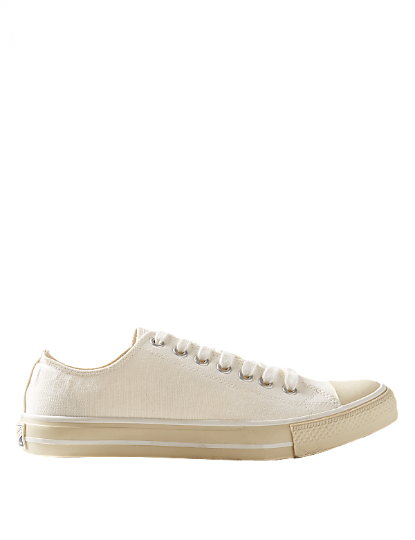 Canvas Lace-up Pumps