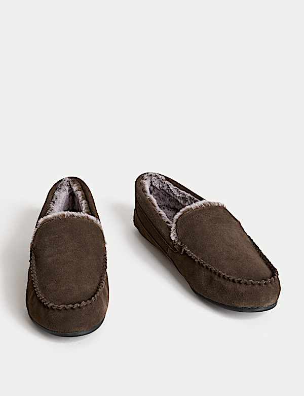 Chaussons style mocassins en daim avec doublure en polaire - FR