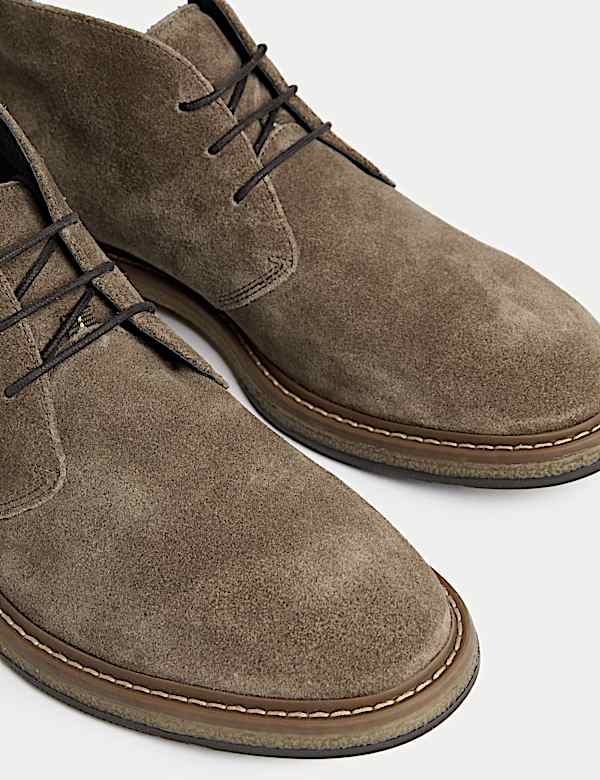 Semi&scaron;ov&eacute; kotn&iacute;kov&eacute; boty stylu Chukka - CZ