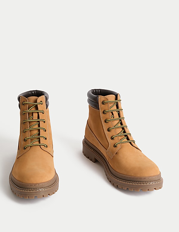 Leather Cleated Sole Boots - EE