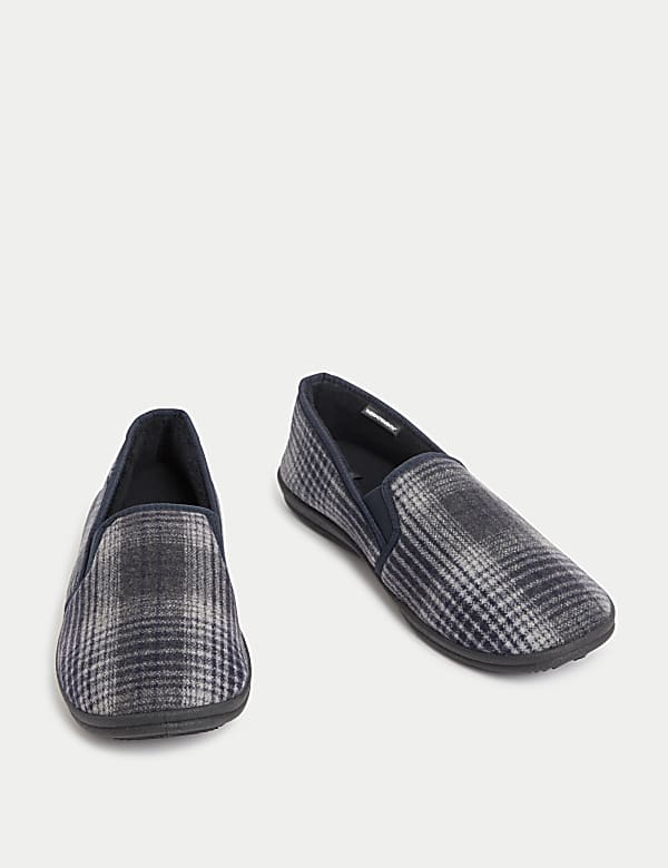 Fleece Lined Slippers with Freshfeet™ - FI