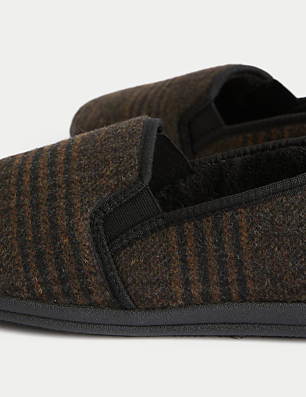 Checked Slippers with Freshfeet&trade; - CN