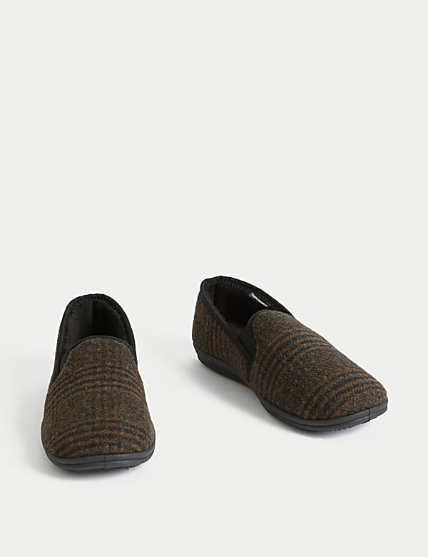 Checked Slippers with Freshfeet&trade; - CN