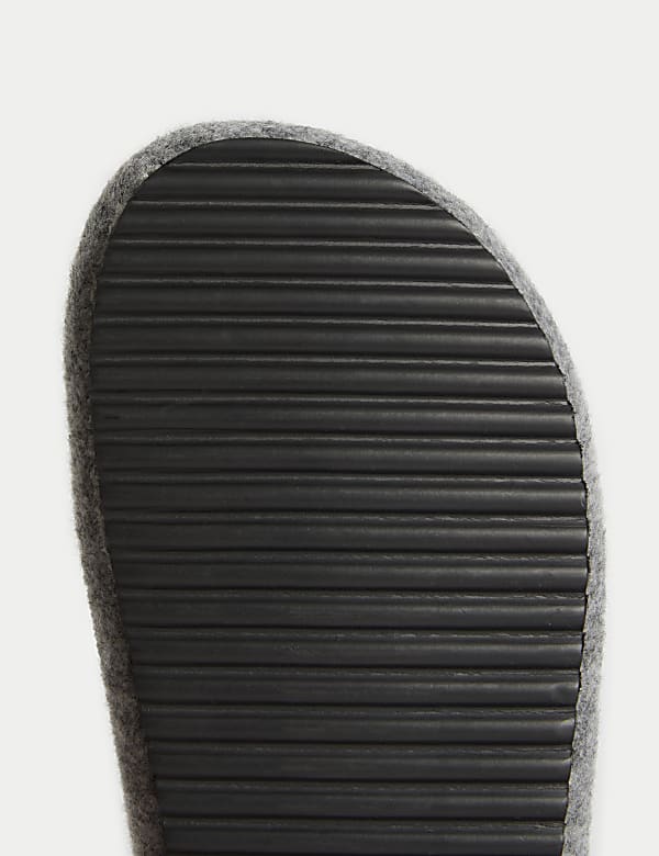 Mule Slippers with Freshfeet&trade; - CN