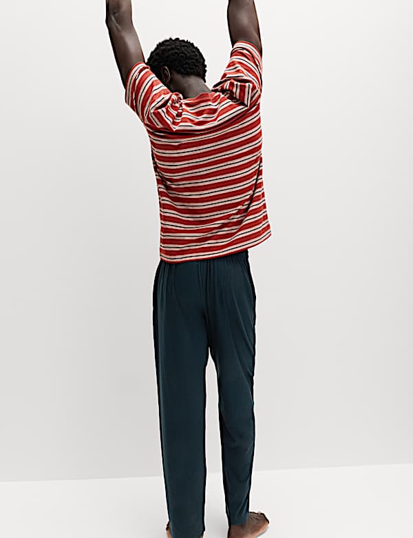 Texturovan&aacute; pyžamov&aacute; souprava s proužky z čist&eacute; bavlny - CZ