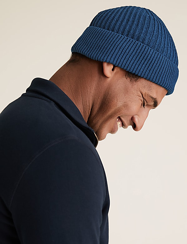 Knitted Beanie Hat with Thermowarmth™
