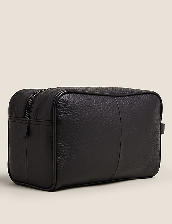 Leather Washbag - CZ