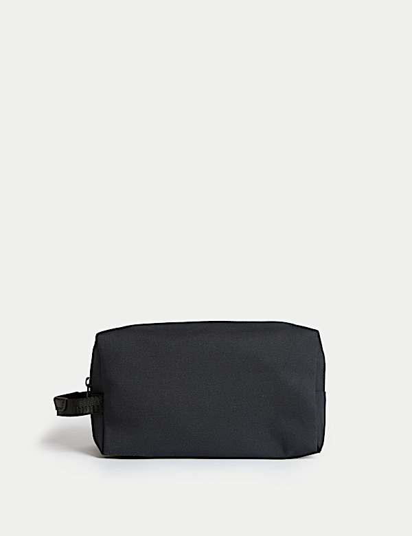 Performance Washbag - IS