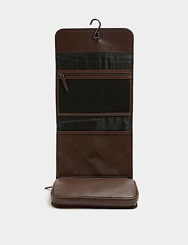 Leather Hanging Washbag - PT