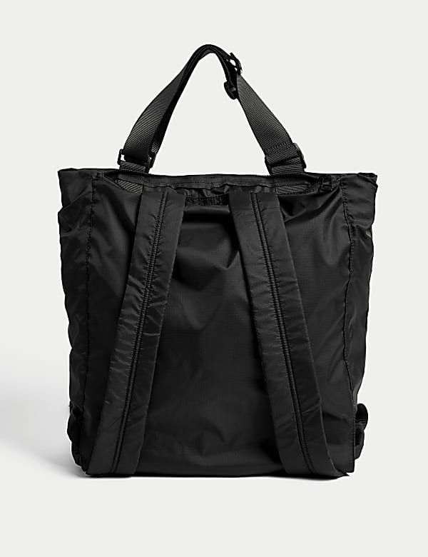 תיק גב רחב בשילוב ™Stormwear - IL