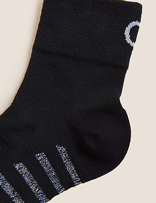 5pk Freshfeet™ Trainer Socks
