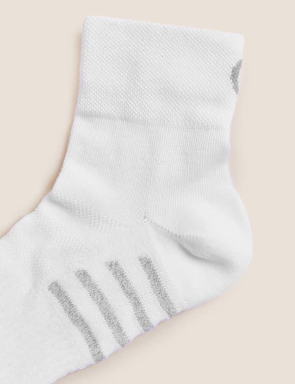 5pk Freshfeet™ Trainer Socks