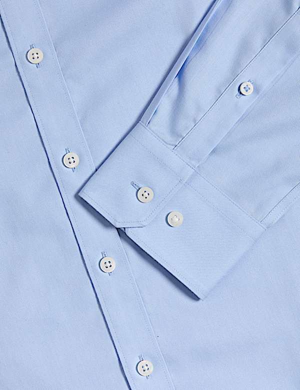 Ultimatives, schmal geschnittenes, bügelfreies Hemd aus Baumwolle - AT