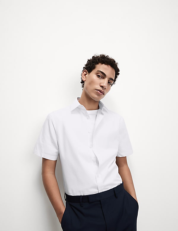 Κοντομάνικο πουκάμισο σε στενή γραμμή για εύκολο σιδέρωμα από σύμμεικτο βαμβάκι - GR