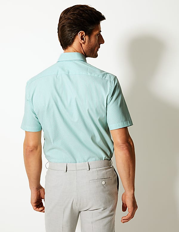 Tailored Fit Short Sleeve Oxford Shirt