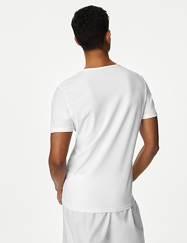 3 Pack Cotton Rich Cool & Fresh&trade; Vests - GR