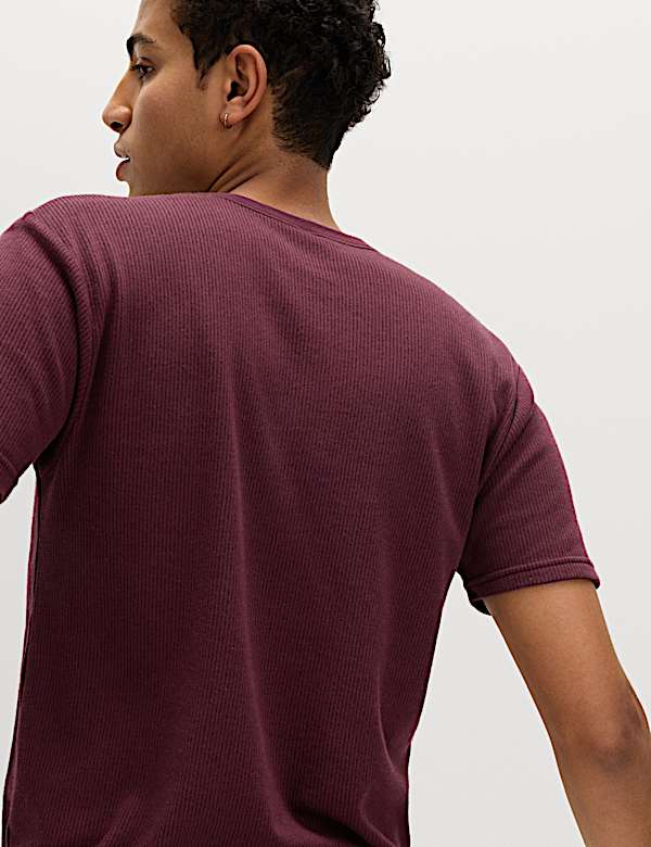 Heatgen&trade; Medium Thermal Short Sleeve Top - US