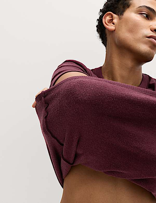 Heatgen&trade; Medium Thermal Short Sleeve Top - US