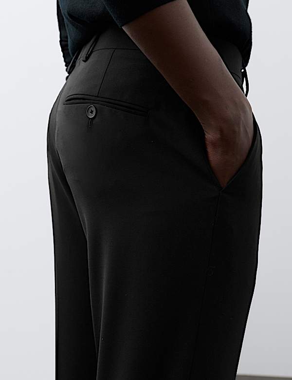 Pantalon de performance coupe ajust&eacute;e - CH
