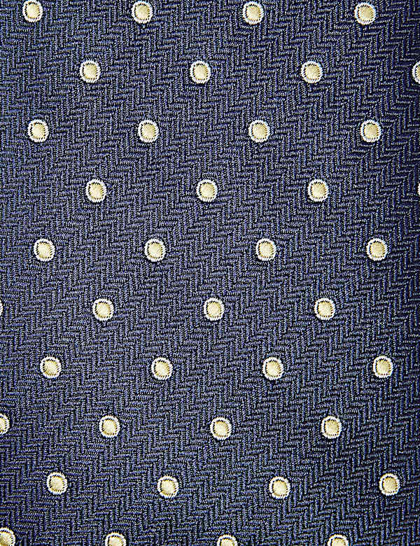 Outline Spot Tie