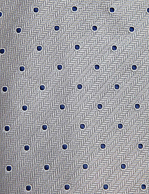 Outline Spot Tie