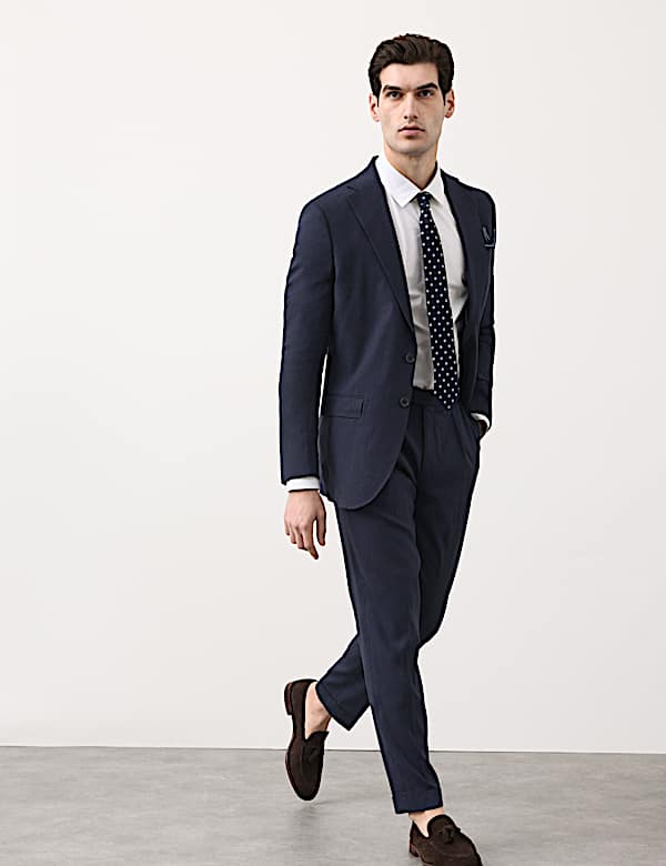 Anzughose aus italienischem Funktionsleinen-Mischgewebe mit eng anliegender Passform - DE