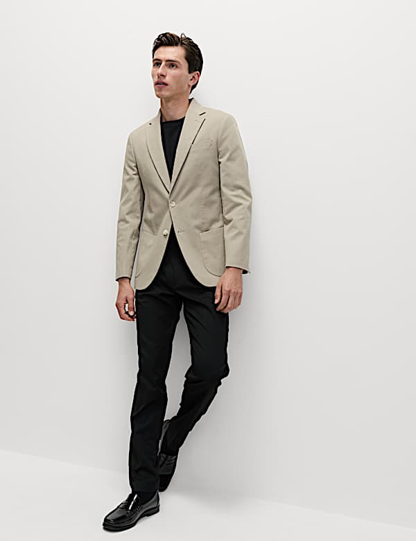 בלייזר סטרץ' בגזרה מחויטת מבד עשיר בכותנה בגימור קטיפתי - IL