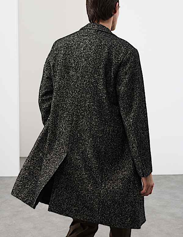 מעיל בוקלה מתערובת צמר בדוגמת הרינגבון עם צווארון מחויט - IL