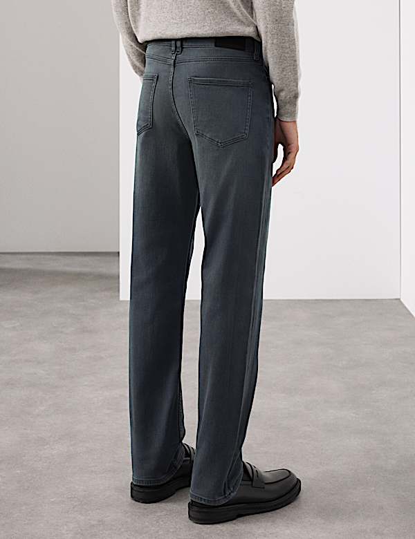 Italiaanse, zachte jeans met rechte pasvorm - NL