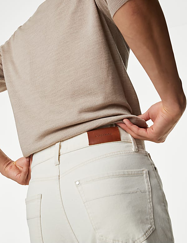 Tapered Fit Stretch Jeans