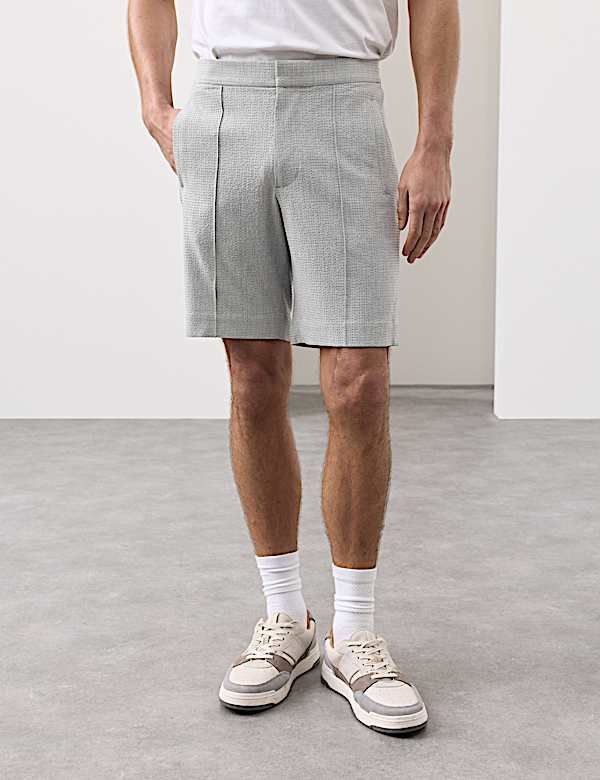 Smart Seersucker Stretch Shorts - US