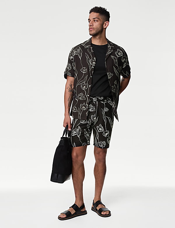 Shorts mit Blumenmuster BLACK MIX Shorts M S DE