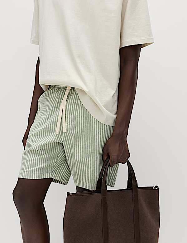 Cotton Linen Blend Stretch Shorts