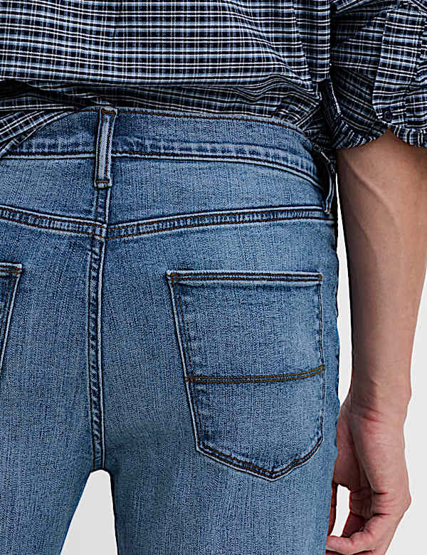 Straight Fit Stretch Jeans