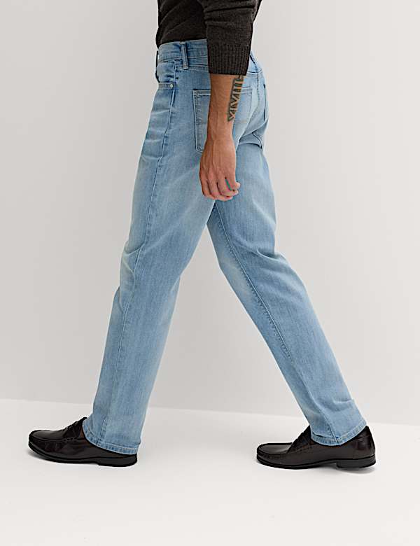Straight Fit Stretch Jeans - US
