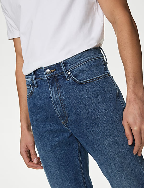 Tapered Fit Stretch Jeans