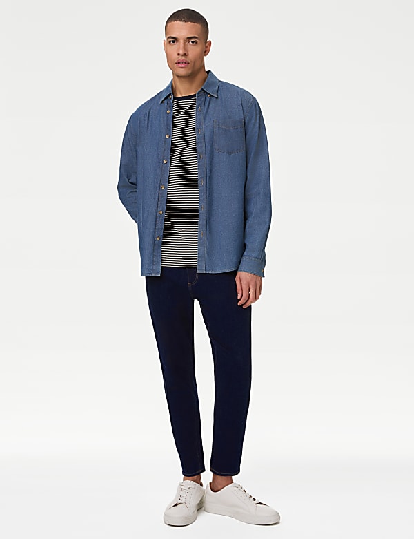 Tapered Fit Stretch Jeans