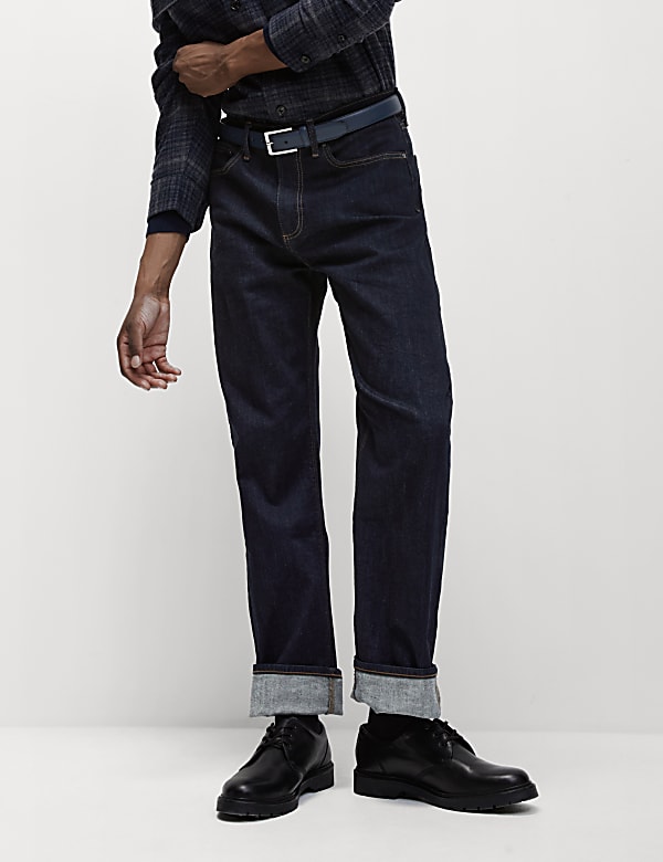 Loose Fit Stretch Jeans