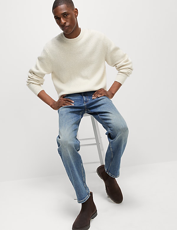 Loose Fit Vintage Wash Jeans