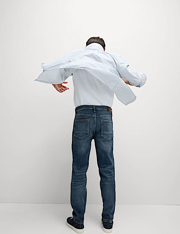 Jean coupe fusel&eacute;e, aspect d&eacute;lav&eacute; de style r&eacute;tro - CA