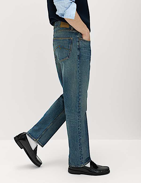 Straight Fit Stretch Jeans