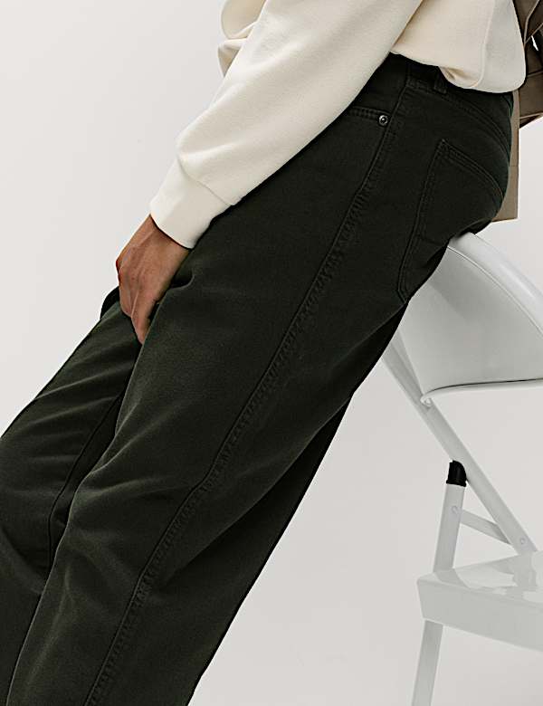 Straight Fit Stretch Jeans - HR