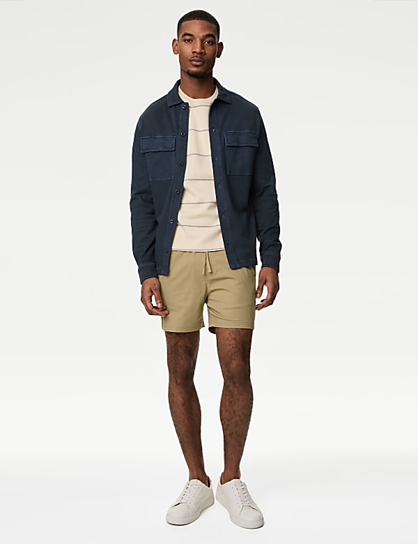 Elasticated Waist Shorter Length Stretch Shorts'