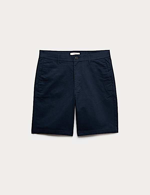 Normal geschnittene Chino-Shorts mit Stretch - AT