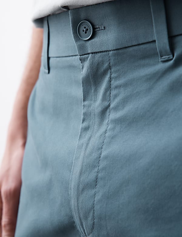 Regular Fit Super Lightweight Chino Shorts