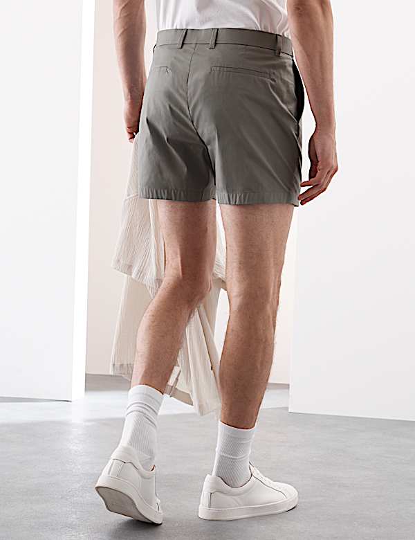 Celana Pendek Chino Super Ringan Slim Fit - ID