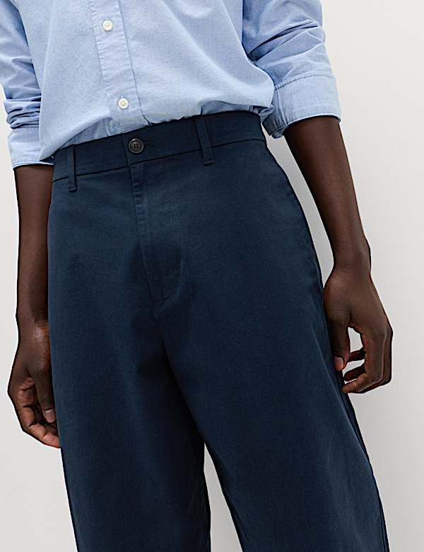 Chino-Hose mit Stretch und Fass-Passform - DE